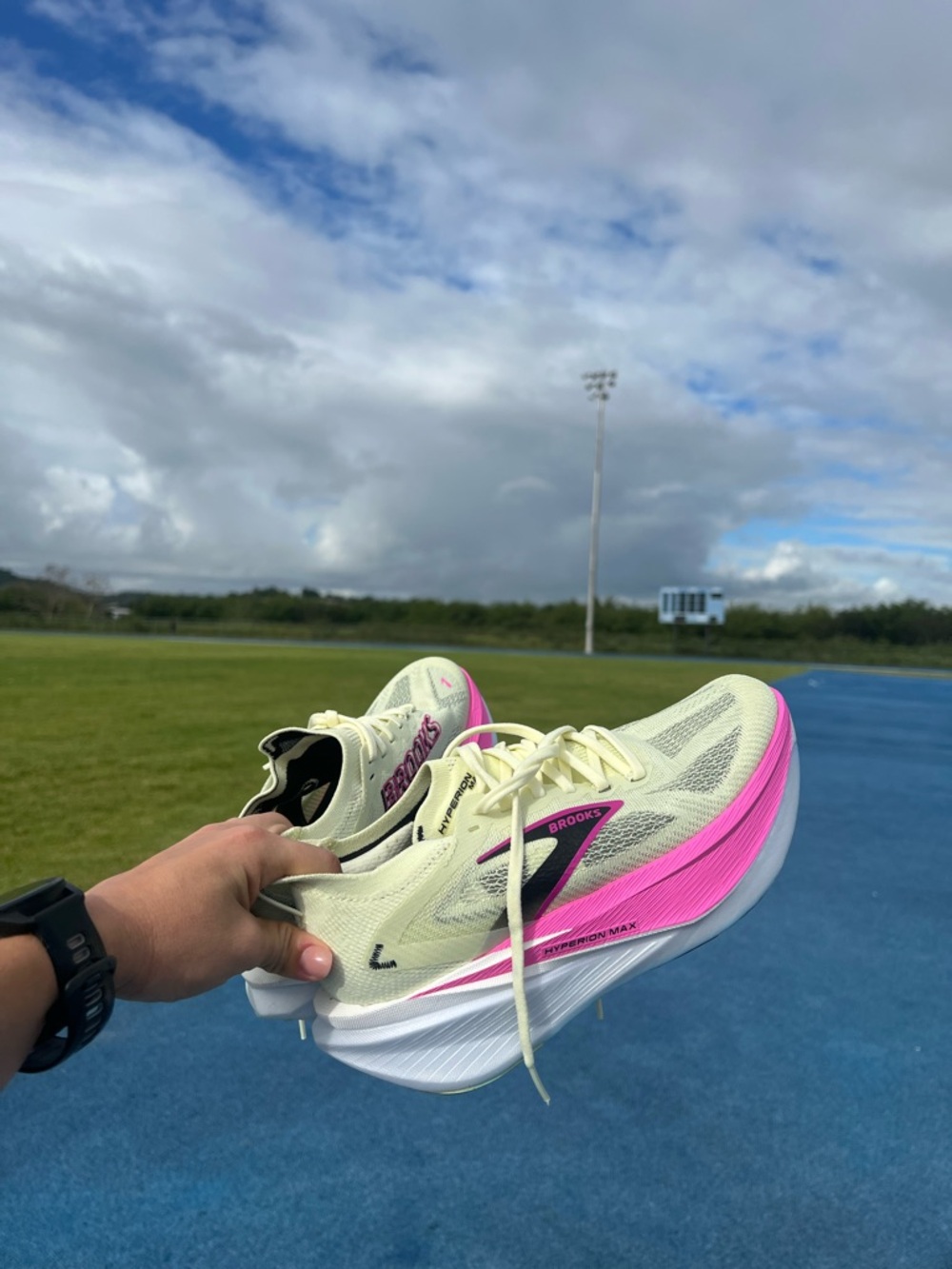 Brooks Women’s Running HYPERION MAX 3